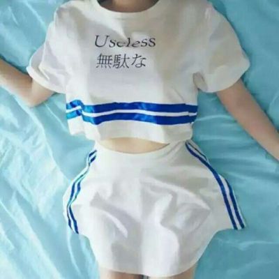 女头像蓝色为主